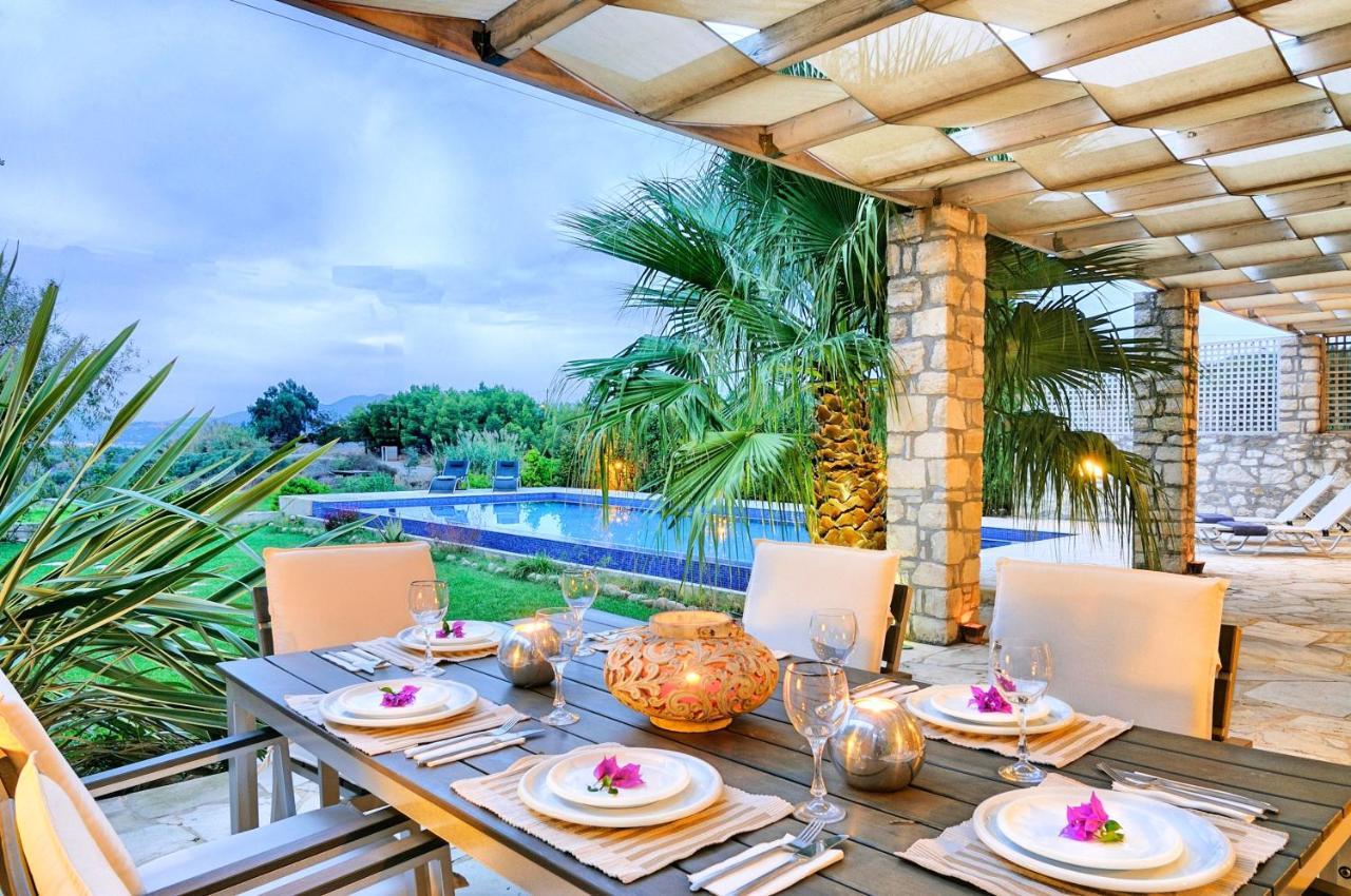 Cretan Mansion With Heated Swimming Pool Villa Georgioupoli Exterior foto